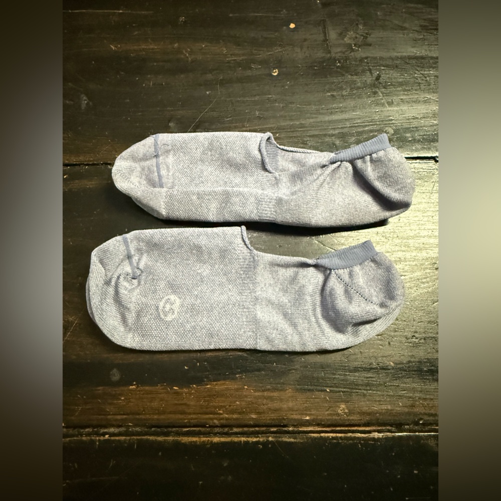 Lululemon no show thin socks